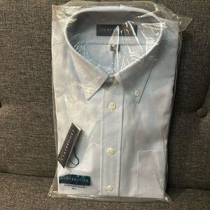 Light blue short sleeve claybrooke- button down shirt
